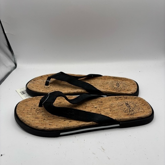 NWT UGG Men\'s Bennison 2 Cork Flip-Flops 1007879-/ BLK Size 7